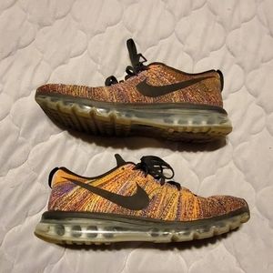 Nike Flyknit Max